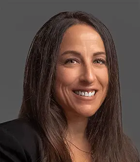 headshot of Lisa Bianco