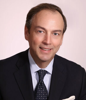 headshot of Charles Leasure