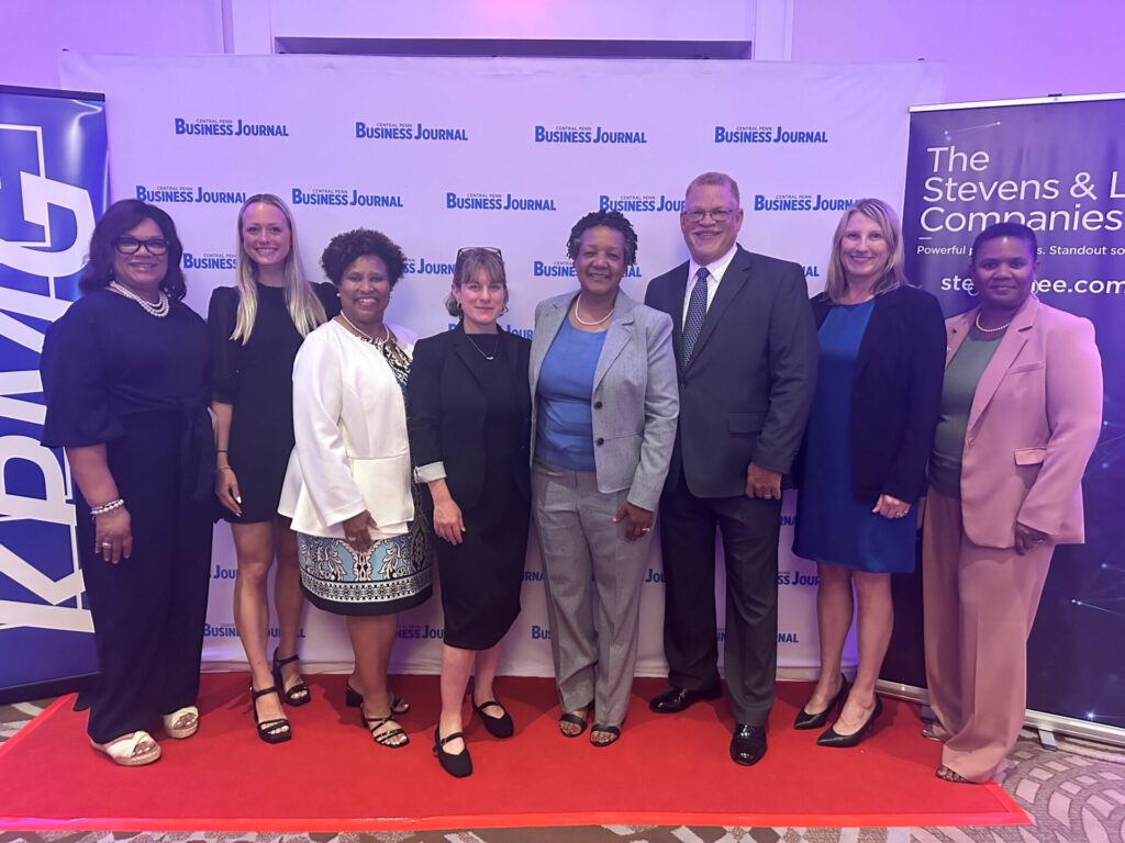 Left to right: DeLisa Williams, Linda Evers, Patrice Murphy, Gladys Brown Dutrieuille, Steven Dutrieuille, Jeanna Hahn and Jenni Chavis.